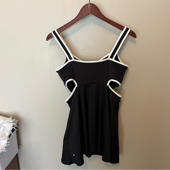 Old navy active powersport romper dress black/white cutout sides performance wea - Picture 2 of 7